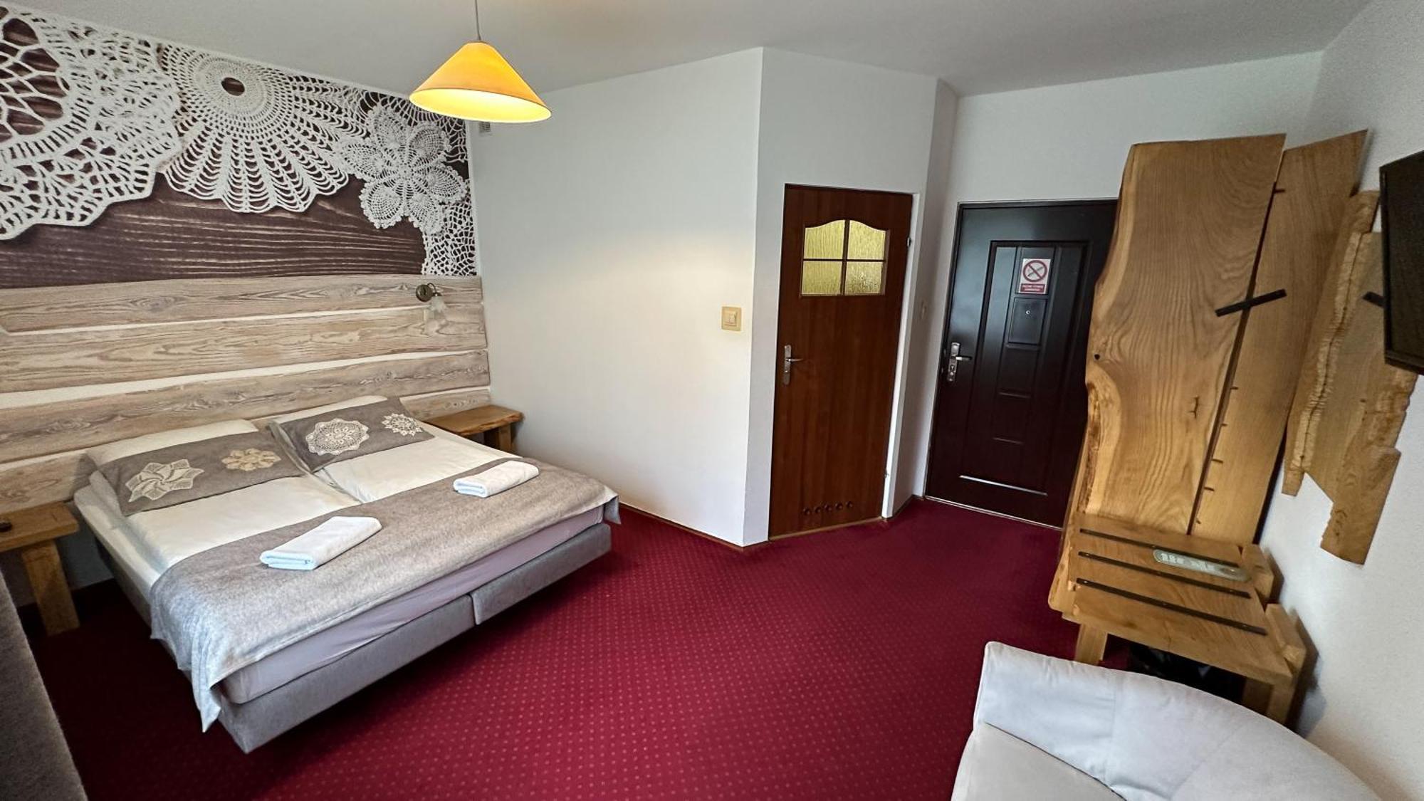 Dwor Wapowce Hotel Exterior photo