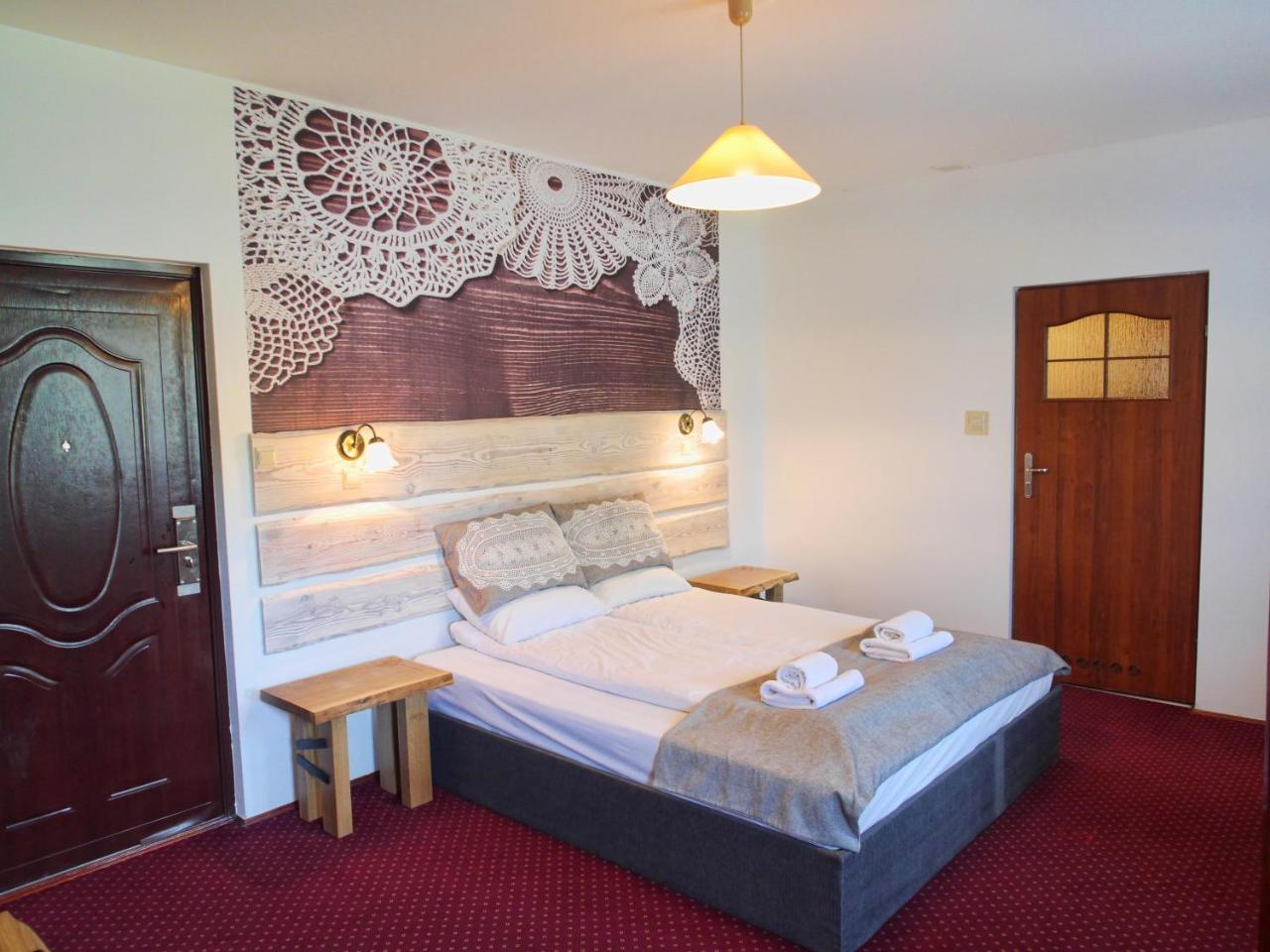 Dwor Wapowce Hotel Exterior photo